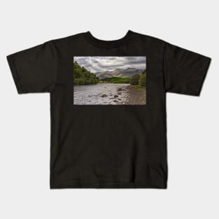 Derwentwater towards Skiddaw Range Kids T-Shirt